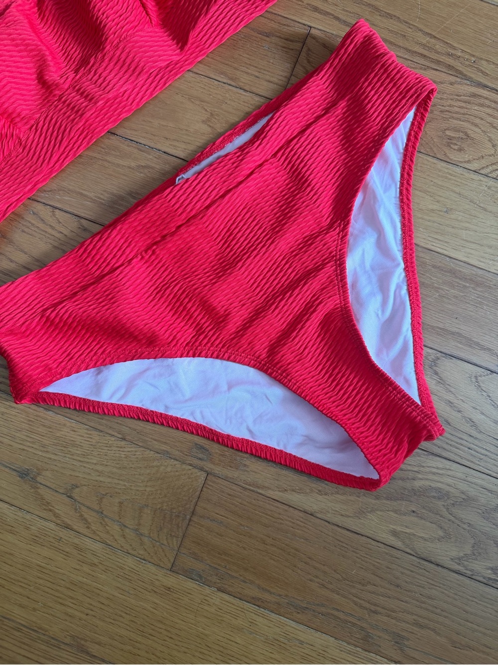 Cupshe Textured Bright Red Bikini Bottom